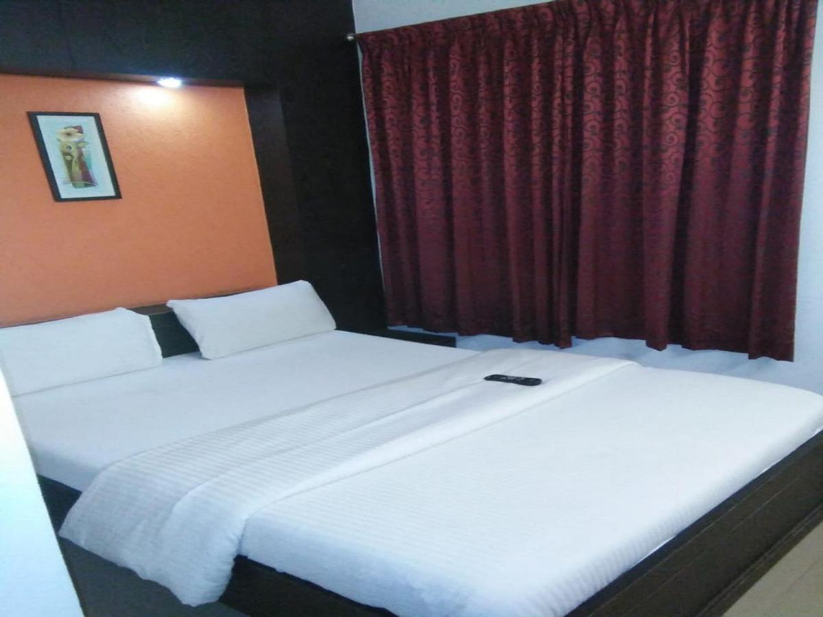 Ocean Inn Hotels Bangalore Buitenkant foto