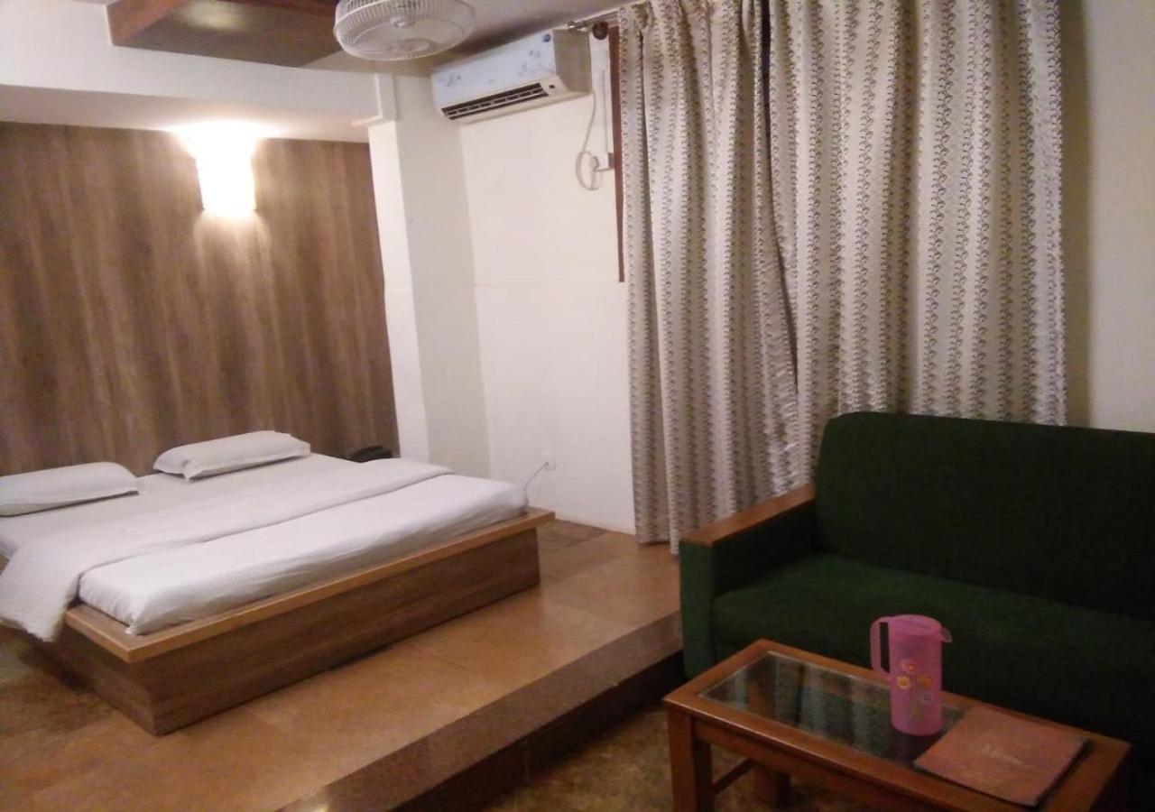 Ocean Inn Hotels Bangalore Buitenkant foto