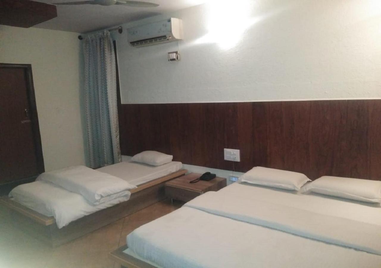 Ocean Inn Hotels Bangalore Buitenkant foto