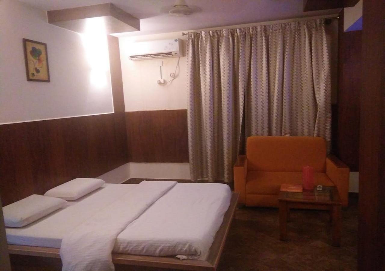 Ocean Inn Hotels Bangalore Buitenkant foto