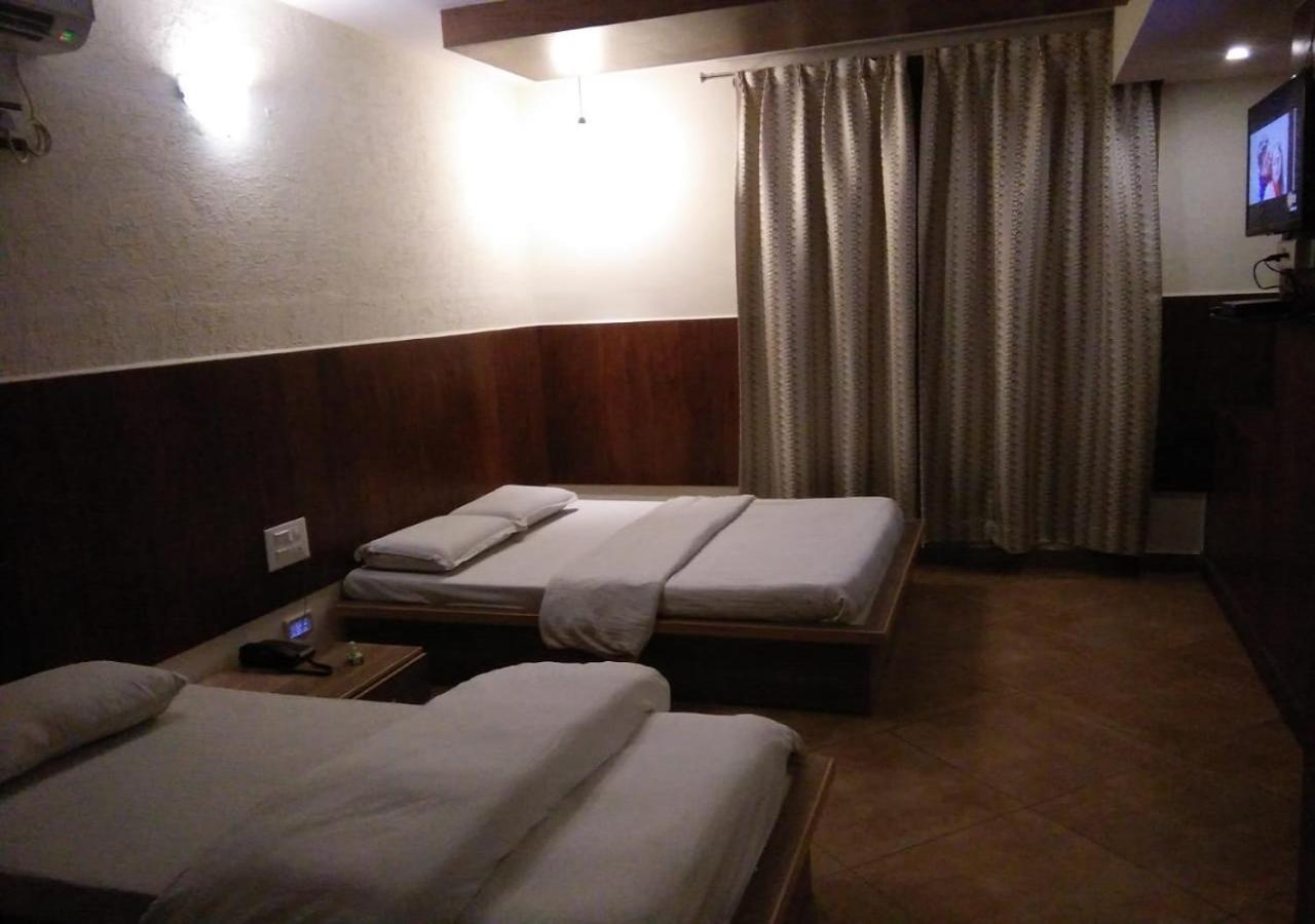 Ocean Inn Hotels Bangalore Buitenkant foto